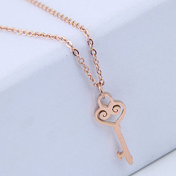 Key 112407 Simple Stainless Steel Daisy Flower Pendant Necklace - High-quality, Personalized Women's Necklace.