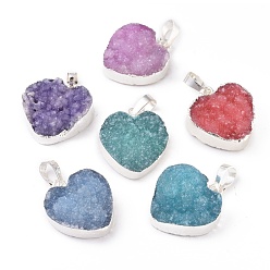 Mixed Color Electroplated Natural Dyed Druzy Quartz Pendants, with Brass Findings, Heart, Silver Color Plated, Mixed Color, 22~23x19~20x7~9mm, Hole: 8x5mm