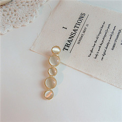 The big and small circles Vintage Duckbill Hair Clip - Retro Hairpin for Women, Side Clip, Stylish.
