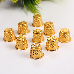 Golden Metal Sewing Thimble Finger Protector, Finger Thimble Protector Shield Pin Needles Partner for DIY Crafts Tools, Golden, 1.9x1.6cm