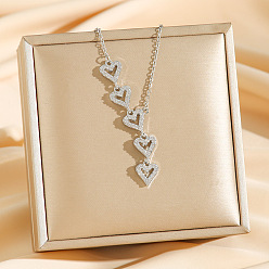 Нержавеющая Сталь Цвет 5 Подвеска в форме сердца из латуни с микропаве и прозрачными кубическими циркониями 304 Цепочка из нержавеющей стали для женщин, цвет нержавеющей стали, 17.72 дюйм (45 см)