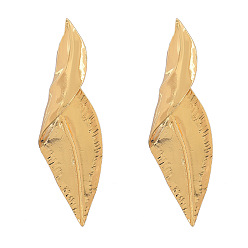golden Vintage Alloy Curved Leaf Earrings for Women, Exaggerated Metal Ear Jewelry with Chic Style