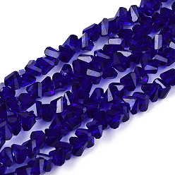 Bleu Nuit Chapelets de perles en verre transparentes  , triangle, facette, bleu minuit, 3~3.5x4~4.5x4~4.5mm, Trou: 0.8mm, Environ 121~131 pcs/chapelet, 14.37~15.35 pouce (36.5~39 cm)