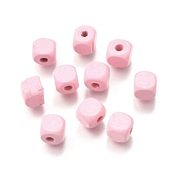Pink Спрей окрашены деревянные бусины, квадратный, розовые, 8x8x8 мм, отверстие : 2.5~3 мм
