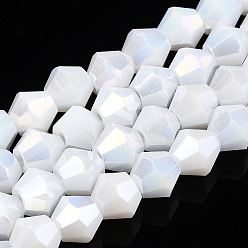 Снежный Непрозрачные однотонные гальванические стеклянные бусины, с покрытием AB цвета, граненые, двухконусные, снег, 6x5.5 мм, отверстие : 1 мм, около 46~49 шт / нитка, 10.04~10.63 дюйм (25.5~27 см)
