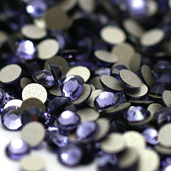 Tanzanite Perle de verre plat de l'arrière, Grade a, dos plaqué, facette, demi-tour, tanzanite, ss 5, 1.7~1.8 mm, 1440 pcs / sac