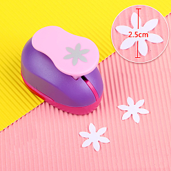 Цветок Дыроколы из пластиковой бумаги, перфоратор для бумаги для рукоделия и скрапбукинга, случайный цвет, цветочным узором, 70x40x60 мм
