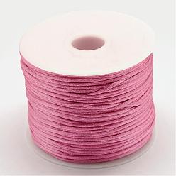 Pálida Violeta Roja Hilo de nylon, cordón de satén de cola de rata, rojo violeta pálido, 1.5 mm, aproximadamente 100 yardas / rollo (300 pies / rollo)