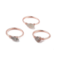 Labradorite Natural Labradorite Chips Finger Ring, Rose Gold Brass Wire Wrap Jewelry for Women, Inner Diameter: 18mm