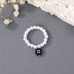 Black ring Vintage Devil Eye Bracelet: Elegant and Versatile Pearl Hand Chain
