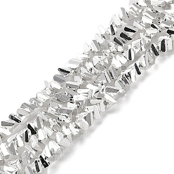 Серебро Стеклянные бусины с гальваническим покрытием , треугольные, серебряные, 4x3.5x2 мм, отверстие : 0.8 мм, около 135 шт / нитка, 12.40'' (31.5 см)