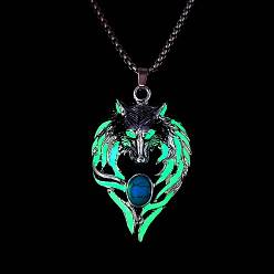 Green Luminous Glow In The Dark Enamel Wolf Pendant Necklace with Synthetic Turquoise Beaded, Alloy Jewelry, Green, 27.56 inch(70cm)