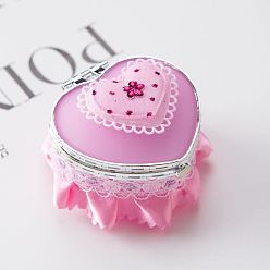 Ярко-Розовый День святого валентина сердце мини пластиковые кружевные шкатулки для ювелирных изделий, с зеркалом внутри и полиэстером, для серьги, Кольца, хранение кулонов и ожерелий, ярко-розовый, 7x7x4 см