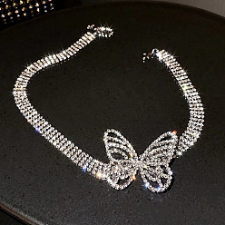 Water diamond necklace Elegant Butterfly Necklace with Delicate Sparkling Rhinestones - Unique Design, Graceful, Collarbone Chain.