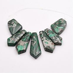 Imperial Jasper Assembled Silver Line and Malachite Bead Strands, Dyed, Sagittate, 19~44x15~27x6~7mm, Hole: 1.5mm, about 7pcs/strand, 3.74 inch(9.5cm)