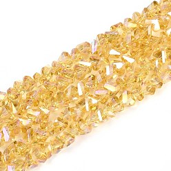 Светло-хаки Гальванизируйте прозрачное стекло бисер нитей, треугольные, с покрытием AB цвета, граненые, светлый хаки, 3~3.5x4~4.5x4~4.5 мм, отверстие : 0.8 мм, около 121~131 шт / нитка, 14.37~15.35 дюйм (36.5~39 см)