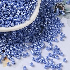 Aciano Azul Hornear bolas de semillas de vidrio de pintura, cilindro, azul aciano, 2.5x2 mm, agujero: 1.4 mm, sobre 45359 unidades / libra