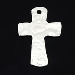 Matte Silver Color Hammered Cross Alloy Pendants, Matte Color, Matte Silver, 46x31x1mm, Hole: 3mm