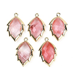 Вишневый Кварц Подвески из вишневого кварцевого стекла в форме листа, стойки обшивки латунные прелести, золотые, 23x13.5x5.5 мм, отверстие : 1.2 мм