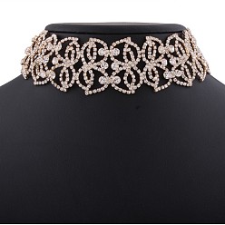 KC Gold Stylish Diamond-Encrusted Choker Necklace with Claw Pattern and Hollow Design