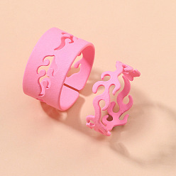 flame Romantic Pink Hollow Dolphin Animal Ring Set for Couples - Stackable, Unique Design