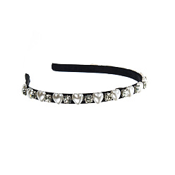 white Simple Diamond Pearl Headband for Women - Elegant and Stylish Hair Accessories.