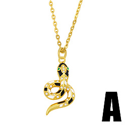 Golden Fashionable Snake Pendant Necklace for Women, Retro and Versatile Sweater Chain, Golden