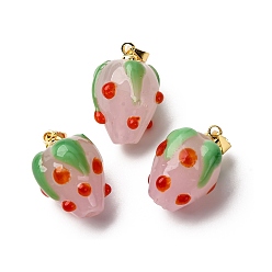 Лавандовый румянец Подвески лэмпворк ручной работы, клубника, с реечной накладкой из латуни с золотистым напылением, долговечный, лавандовый румянец, 17.5~19.5x12~13 мм, отверстие : 4.5x3.5 мм