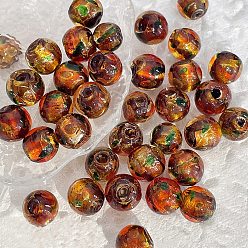 Brun Saddle Perles de lampadaire faites à la main en feuille d'or, ronde, selle marron, 12mm