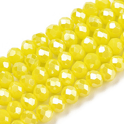 Jaune Perles en verre electroplate, couleur unie opaque, de couleur plaquée ab , facette, rondelle, jaune, 3x2mm, Trou: 0.8mm, Environ 165~169 pcs/chapelet, 15~16 pouce (38~40 cm)