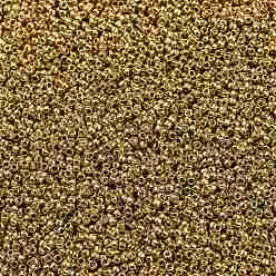 (557) Gold Metallic Cuentas de semillas redondas toho, granos de la semilla japonés, (557) dorado metálico, 15/0, 1.5 mm, agujero: 0.7 mm, Sobre 15000 unidades / 50 g