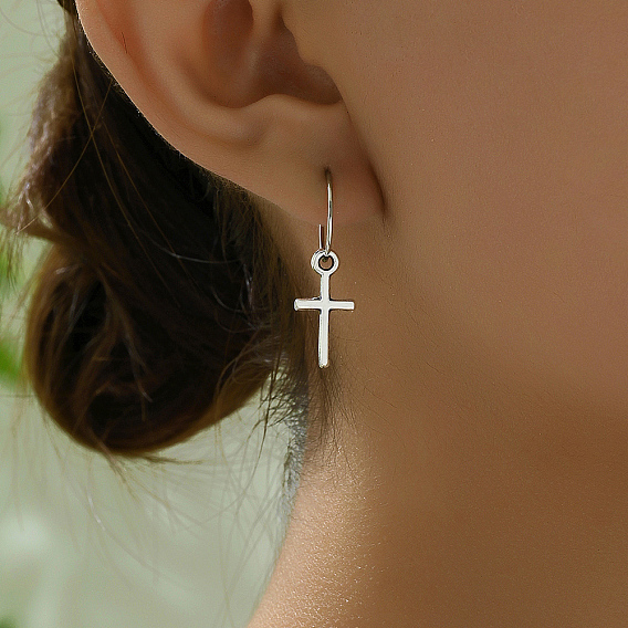 Простые и элегантные винтажные серебряные серьги-кольца с крестом