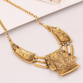 Комплекты из трапециевидных висячих серег и ожерелий из сплава