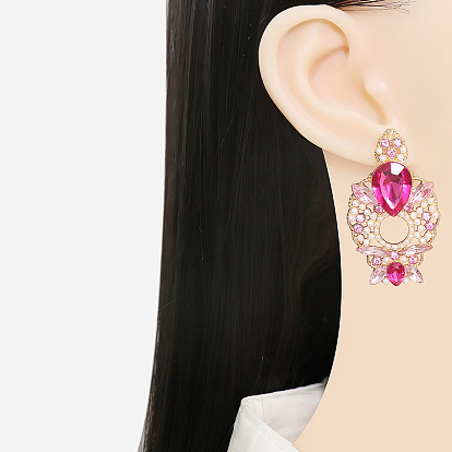Fashionable Pink Diamond Alloy Inlaid Pearl Geometric Earrings for Women with Sparkling European and American Style Studs