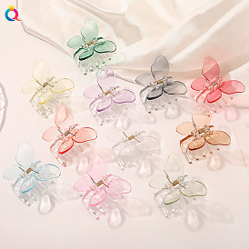 Elegant Hair Clip for Women with Transparent 3D Butterfly Design and Chic Updo Hairstyle