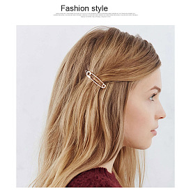 Chic and Playful Metal Hair Clip with Delicate Western Style Design
