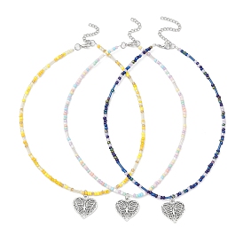 Collier pendentif cœur en alliage de style tibétain avec papillon et chaînes de perles de rocaille