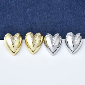 Женские серьги-гвоздики из латуни с микропаве и прозрачным кубическим цирконием, сердце