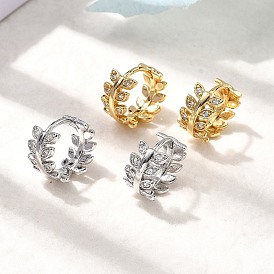 Серьги-кольца в форме листа с микропаве из прозрачных кубических цирконий из латуни, стойки покрытие, долговечный, без кадмия и без свинца