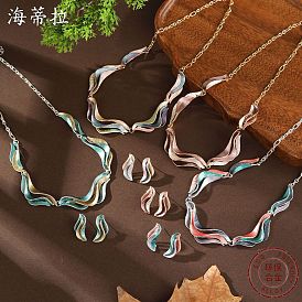 Комплекты из подвески-колье и сережек-гвоздиков из эмалированного сплава в виде волны для женщин.