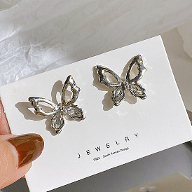Boucles d'oreilles papillon creuses à la mode - exquises, minimaliste, , design délicat, haute qualité, élégant