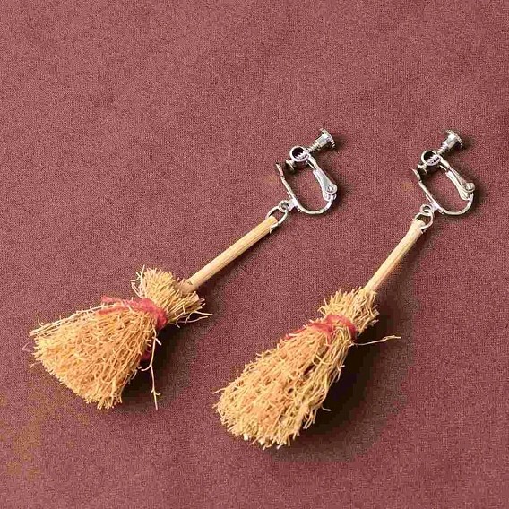 Серьги-клипсы в виде деревянных метел на Хэллоуин, платина