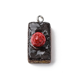 Непрозрачные подвески смолы, имитация еды, шоколадный клубничный торт-очарование, с железной платиной петлей