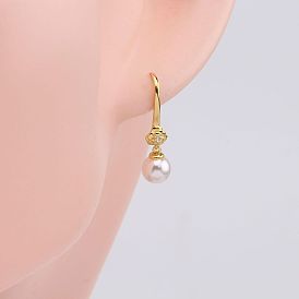 925 Sterling Silver Pearl Earrings with Fashionable and Luxurious Design