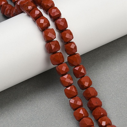 Натуральные красные яшмы бусы пряди, граненые, кубические