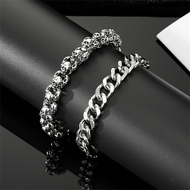 Retro Punk Skull Bracelet with Thick Silver Chain, Bold and Unique Statement Piece