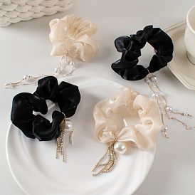 Elegant Black Pearl Hair Tie with European Style and Delicate Design