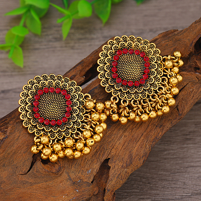 Серьги-люстры из сплава с цветком