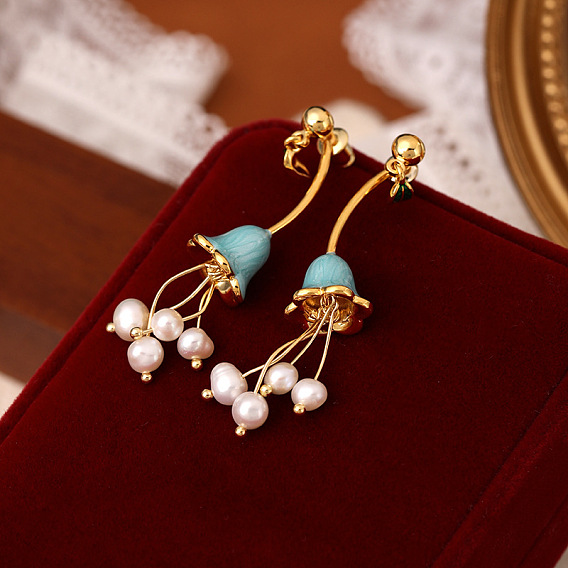 Серьги-гвоздики с цветочной эмалью из латуни, с пресноводным жемчугом, игла из стерлингового серебра, цветок