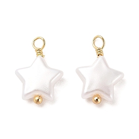 Pendentifs en plastique imitation perle abs, avec des apprêts en laiton plaqués or véritable, charme étoiles